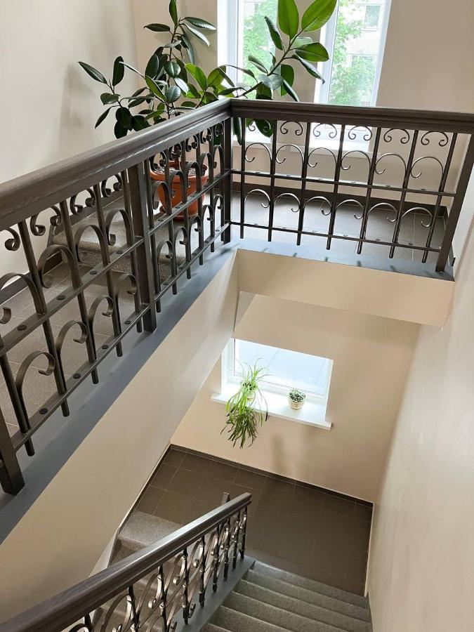 Bright Spacious Apartment In Riga With Free Parking Екстер'єр фото